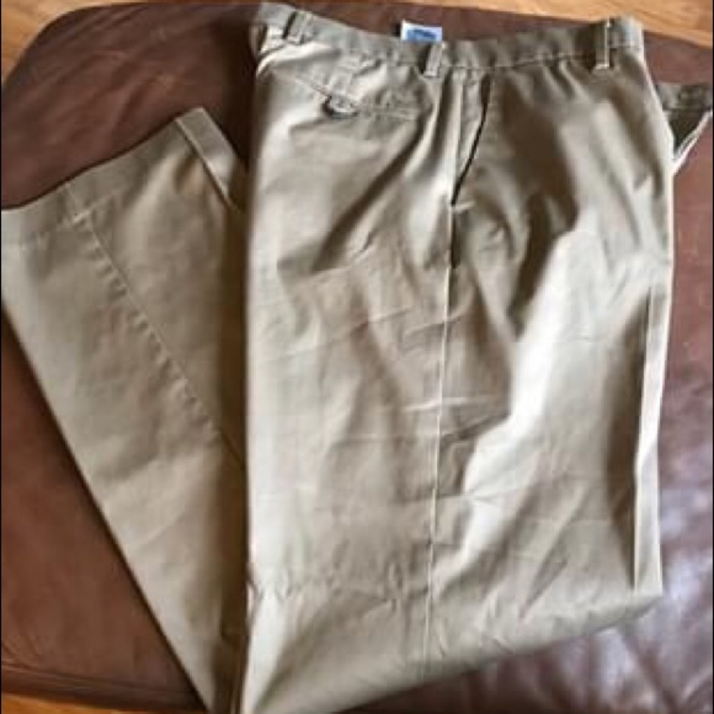 MENS Dockers Straight Fit Khakis size 34/32